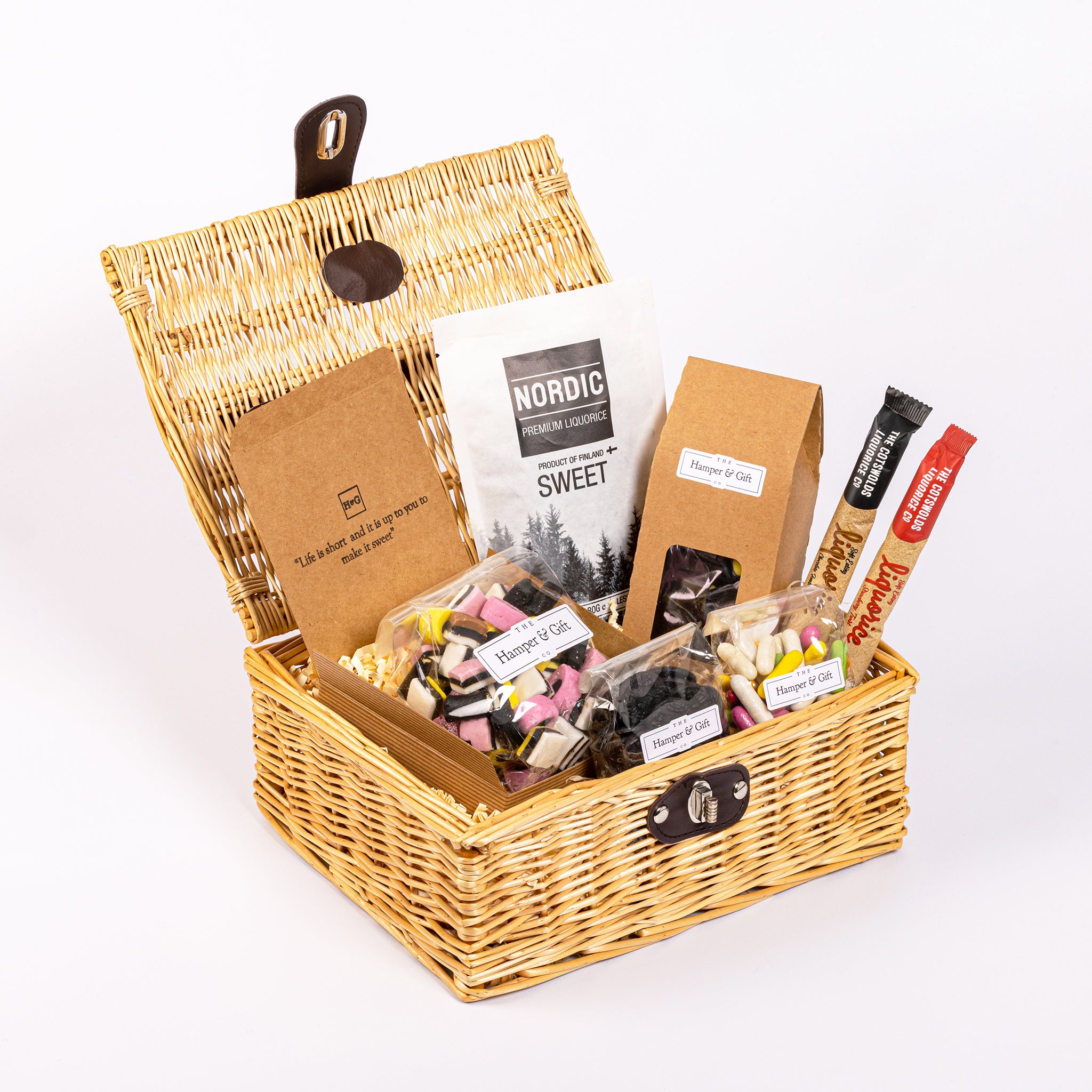 Corporate gifting | Corporate gifts, Gift hampers, Client gifts